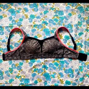 Lululemon Sports Bra. Size 34DD. Worn once.
